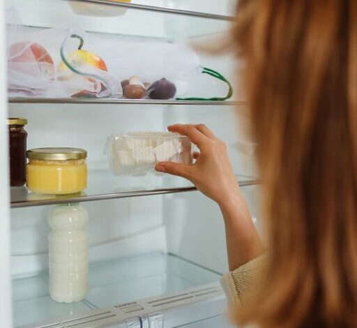 How to Keep Your Fridge and Pantry Tidy